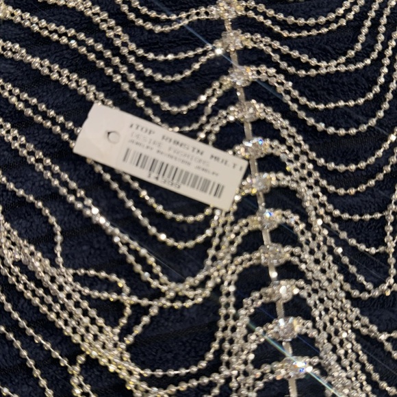 Crystal Avenue Rhinestone Statement Necklace - Picture 5 of 8